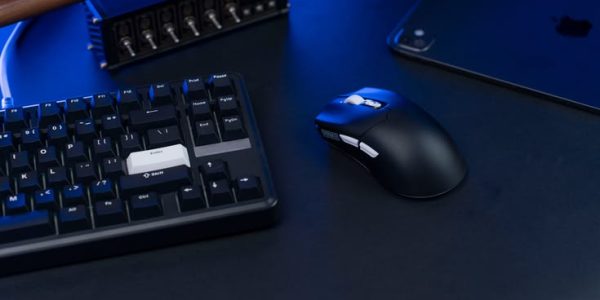 Back in Black_ 🖤_✅ Sleek Black Design__Why wait for full price when you can shop it now_Link in bio!__#epomaker #clicklite #amazondeals #sales #typing #keyboard #techaddict #keyboardswitches